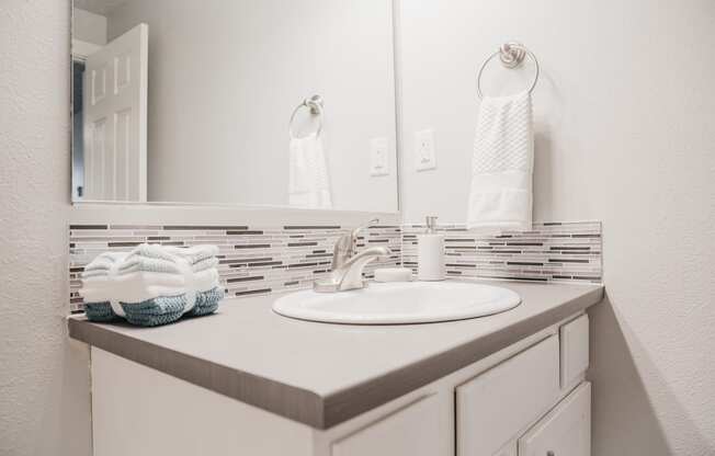 GoGo Heights Apartments Model Bathroom