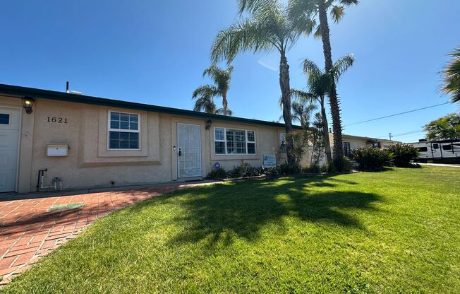 4BD/2BA House in Granite Hills with attached garage, sparkling pool, fenced back yard, close to great schools.