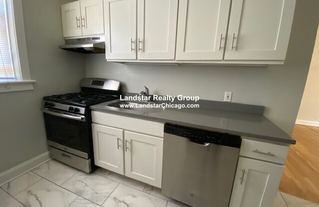 732 Reba Pl