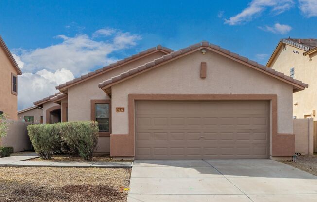 New Listing in Goodyear