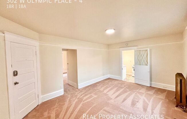 302 W Olympic Place