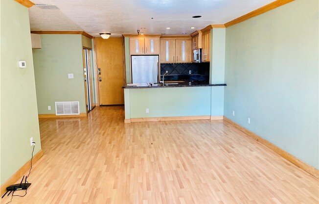 1 bed, 1 bath, 799 sqft, $2,500, Unit 416