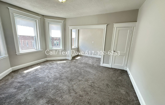 60 Woodstock Ave