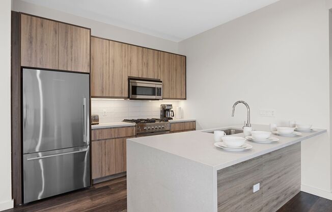 Studio, 1 bath, 681 sqft, $2,365, Unit 512