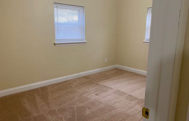 2 beds, 1 bath, $1,150, Unit 2764B
