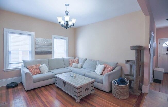 167 JEFFERSON AVE