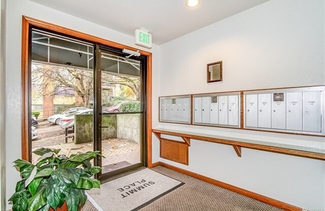 Remodeled 2 Bed 1.75 Bath Condo in Capitol Hill