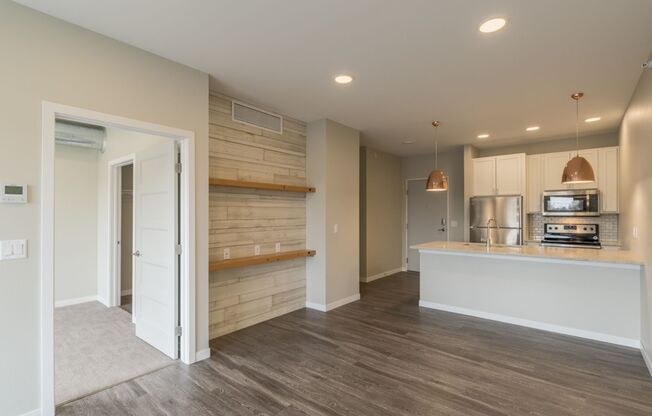 1 bed, 1 bath, 668 sqft, $1,175, Unit 213