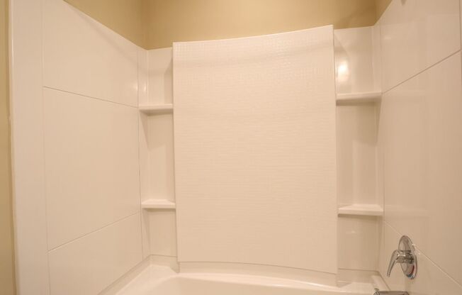 2 beds, 2.5 baths, 1,352 sqft, $2,350, Unit 1405CH