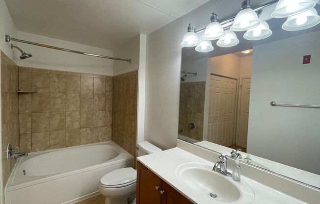 1 bed, 1 bath, $1,800, Unit Unit 2423