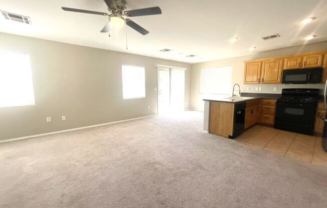 Spacious 3-Bedroom Home in Southwest Las Vegas – Great Location!