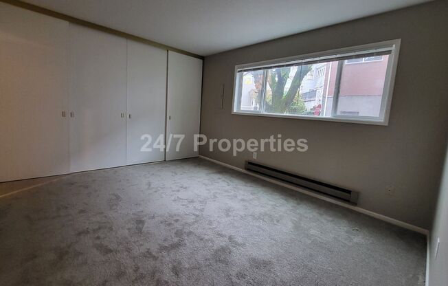 2 beds, 2 baths, $1,895, Unit Unit 4