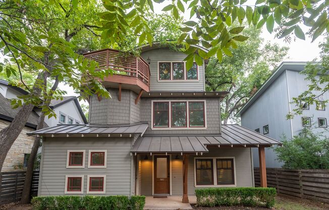 Bouldin Creek Neighborhood - Prime Location - 3/2.5!