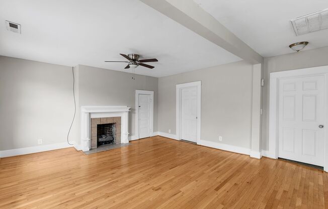 2 beds, 2 baths, 892 sqft, $1,350, Unit 1