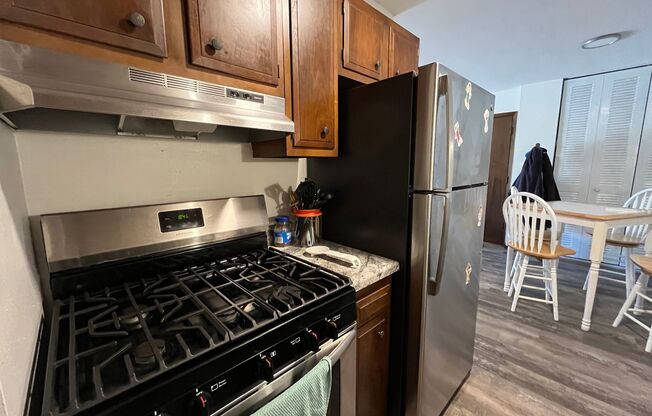 1 bed, 1 bath, $1,125, Unit 3