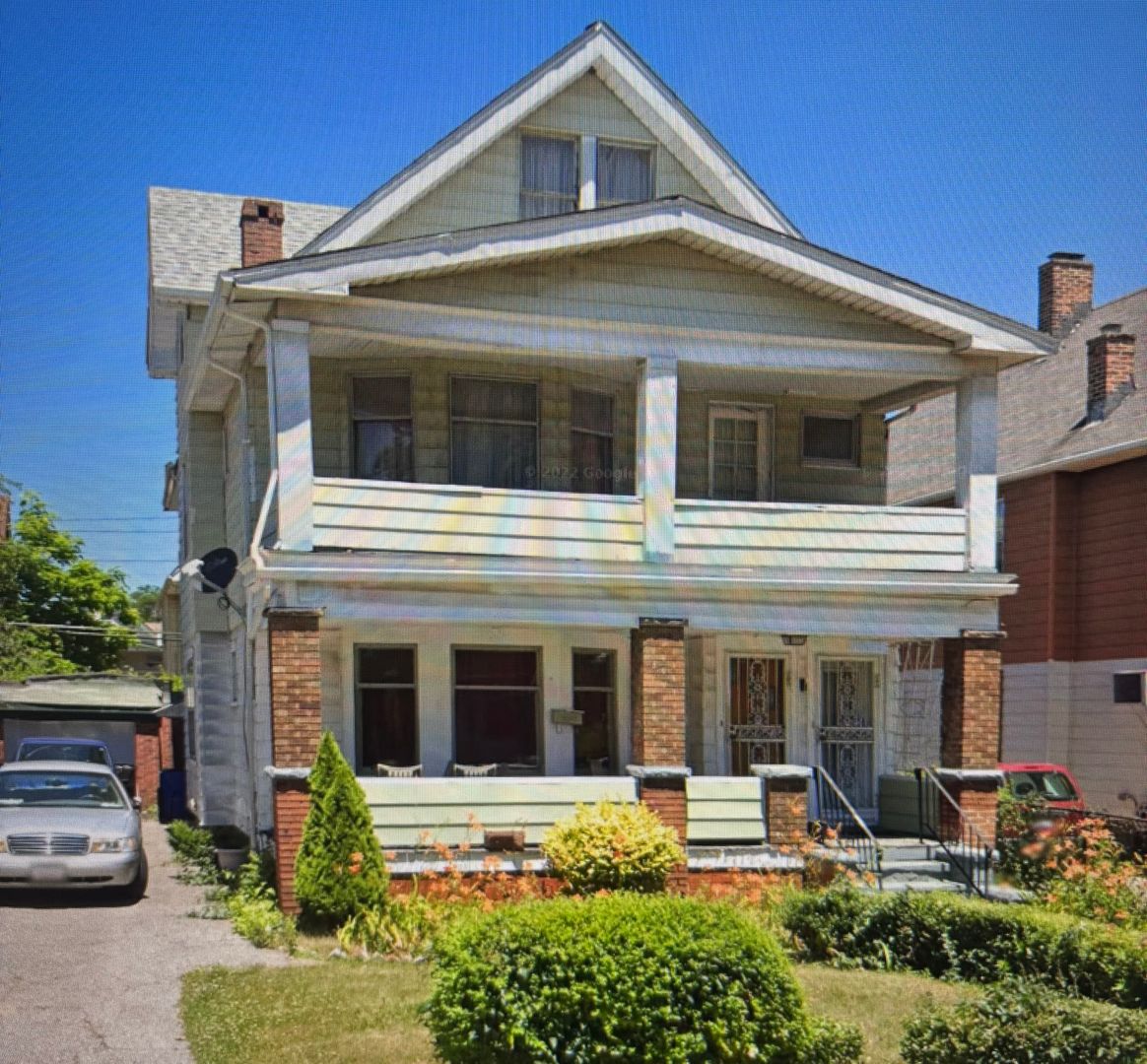 Iowa Ave 12005