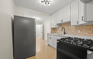 877 E 55 ST