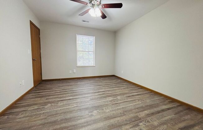 1 bed, 1 bath, 612 sqft, $1,025, Unit 5812-07 PVC