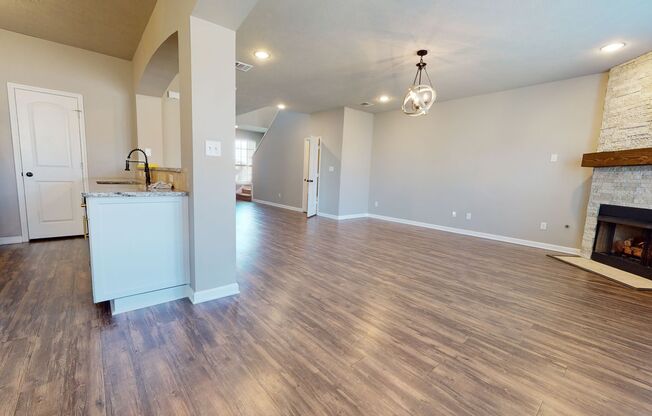 Beautiful home in Creek Meadow