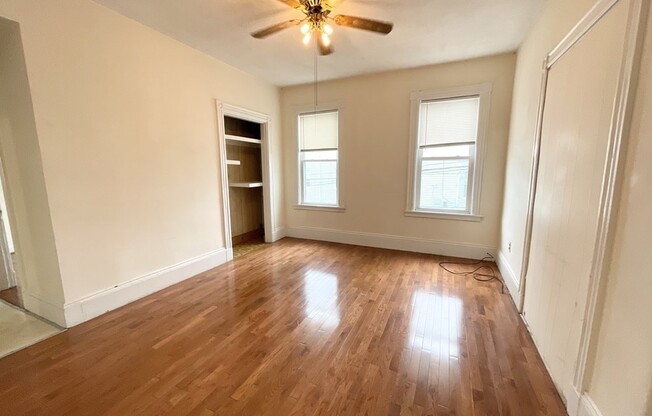 4 beds, 1 bath, $2,800, Unit #2