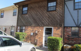 Very Nice 2-Bedroom Townhome near OKC Community College