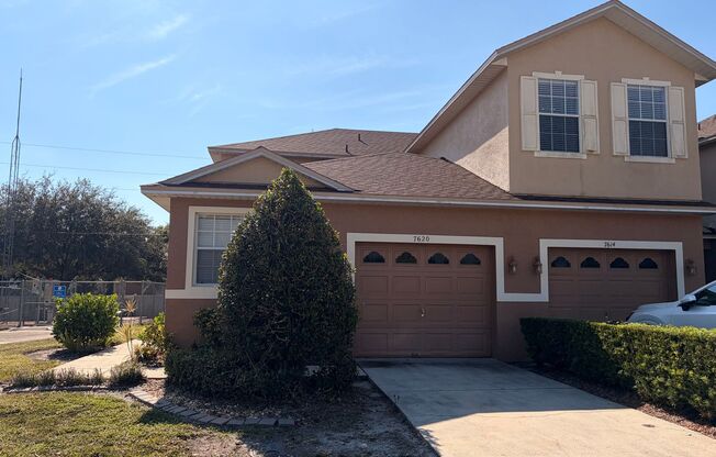 Bright & Spacious 3BR End-Unit Townhome in Serene Cranes Creek | Goldenrod – East Orlando