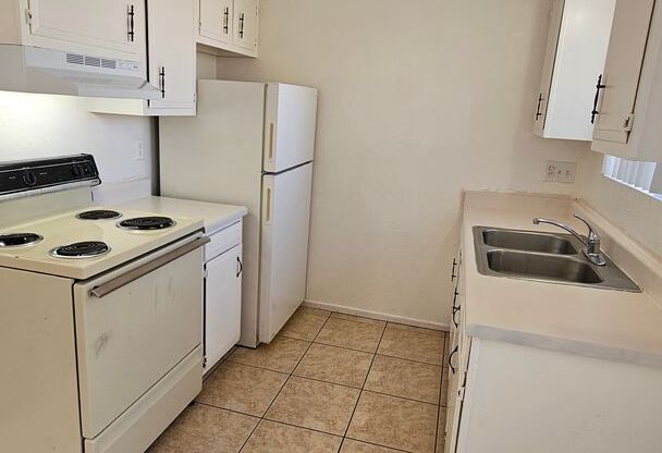 2 bedroom 1 bath apartment home!