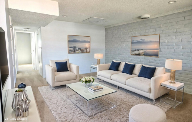 Peaceful Condo Retreat near Glendale in Denver – Pet-Friendly & Well-Located