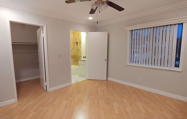 2 beds, 2 baths, 910 sqft, $2,795, Unit 304