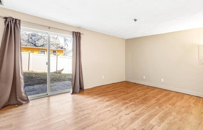 62 CRESTVIEW DR
