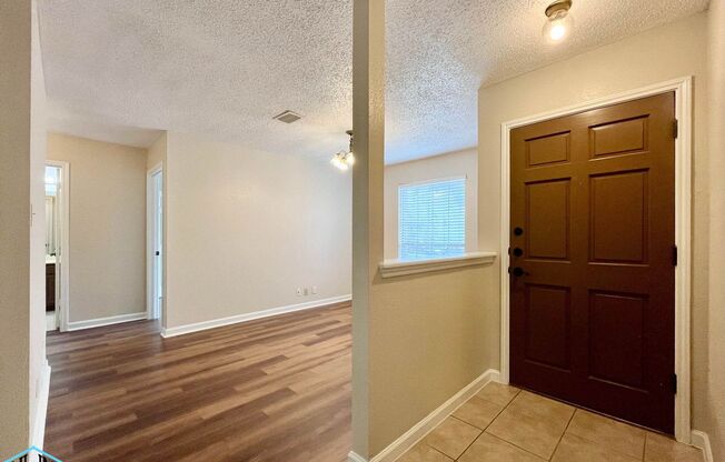 Charming 3-bedroom, 2-bath home near SeaWorld and Lackland AFB!