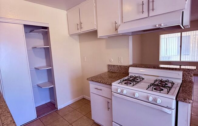 3300 West Orange Avenue 3Q