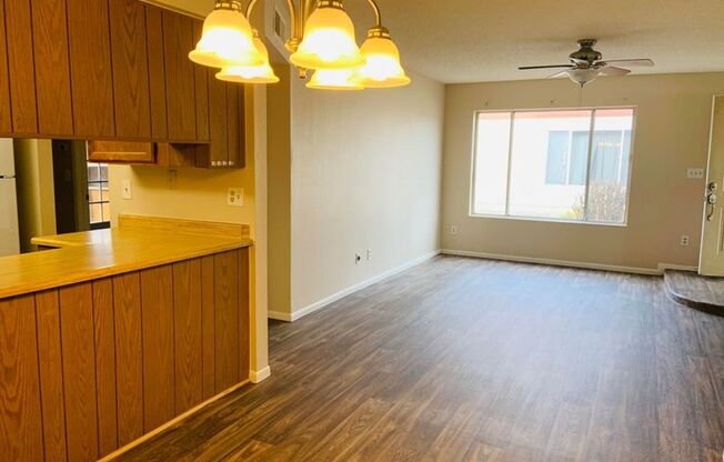 13212 N 51st Lane, Glendale, Cute 2 bed, 1 bath townhome with 1 car garage