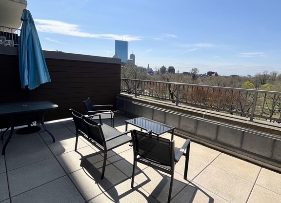 Studio, 1 bath, 590 sqft, $3,400, Unit 6M
