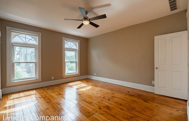 1173-1175 Say Ave
