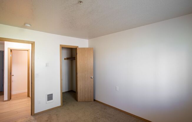 1 bed, 1 bath, 547 sqft, $1,200, Unit 42