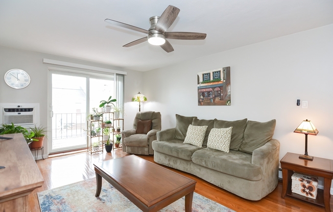 74 SPRINGVALE AVE