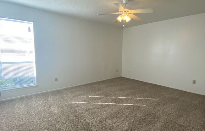 1 bed, 1 bath, 710 sqft, $870, Unit 177