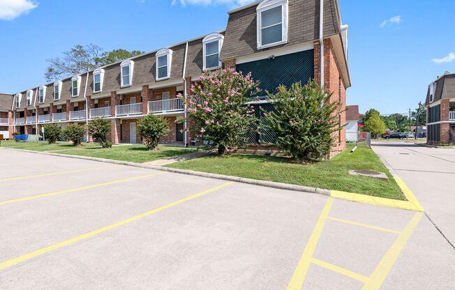 1 bed, 1 bath, 900 sqft, $859, Unit 2062
