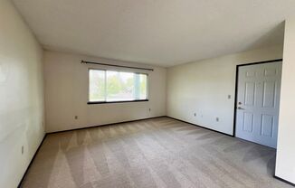 2 beds, 1 bath, 800 sqft, $1,095, Unit #4