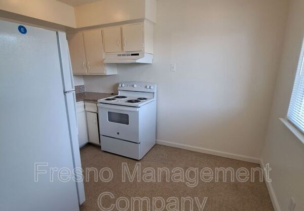 1331 E SAN BRUNO AVE