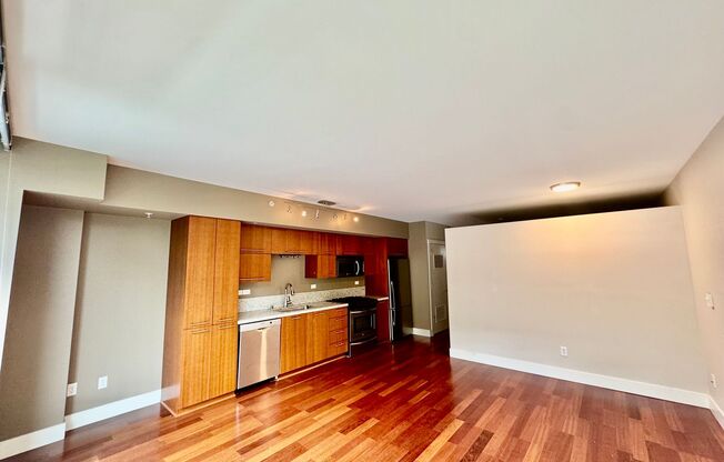 1 bed, 1 bath, $1,995