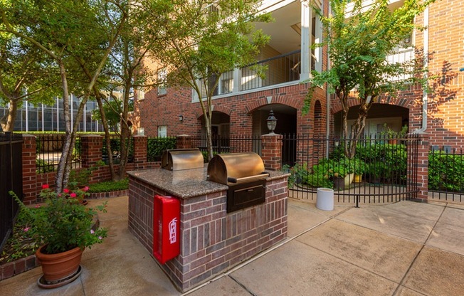 The Inverness Courtyard | Houston, TX Apartments | Apartments in Houston, TX