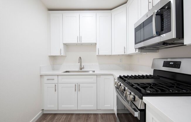 1 bed, 1 bath, 560 sqft, $2,000, Unit 41