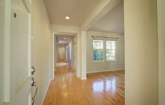 3Bd/2.5Ba Redmond Home