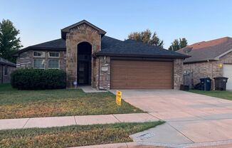 Very Nice Single Family Home in Falcon Ridge in West Ft. Worth