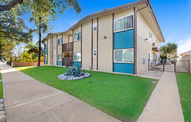 525 N San Gabriel Avenue