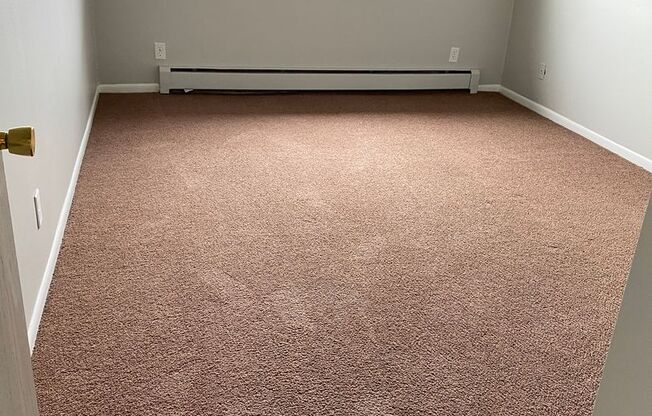 2 beds, 1.5 baths, 1,100 sqft, $1,375, Unit 800-303