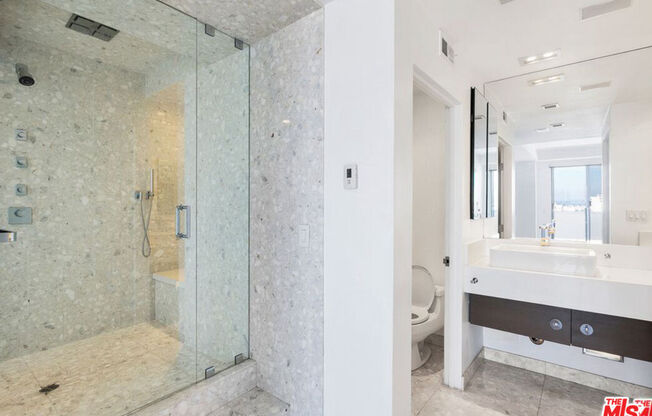 2 beds, 3 baths, 2,085 sqft, $7,250, Unit 1207