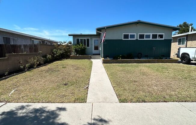 Beautiful 3 Bedroom 2 Bath !!